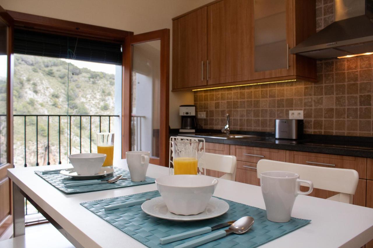 Quiet House In Village Center With Mountains Views 弗里希利亚纳 外观 照片
